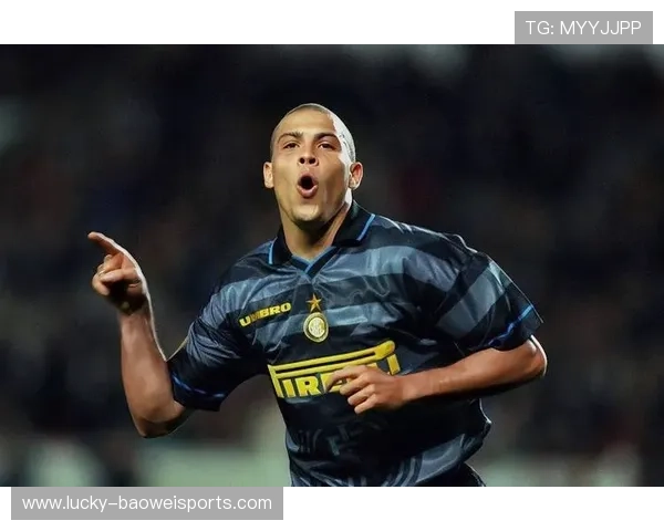 足球运动员大巴球星：如何从场上到场外塑造传奇人物的独特魅力与影响力